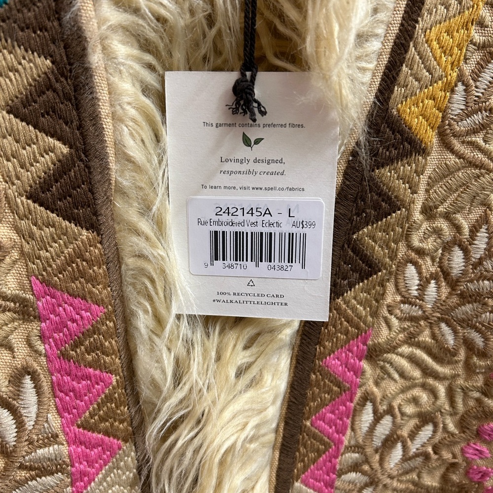 Spell Rue Vest - Picture 7 of 9